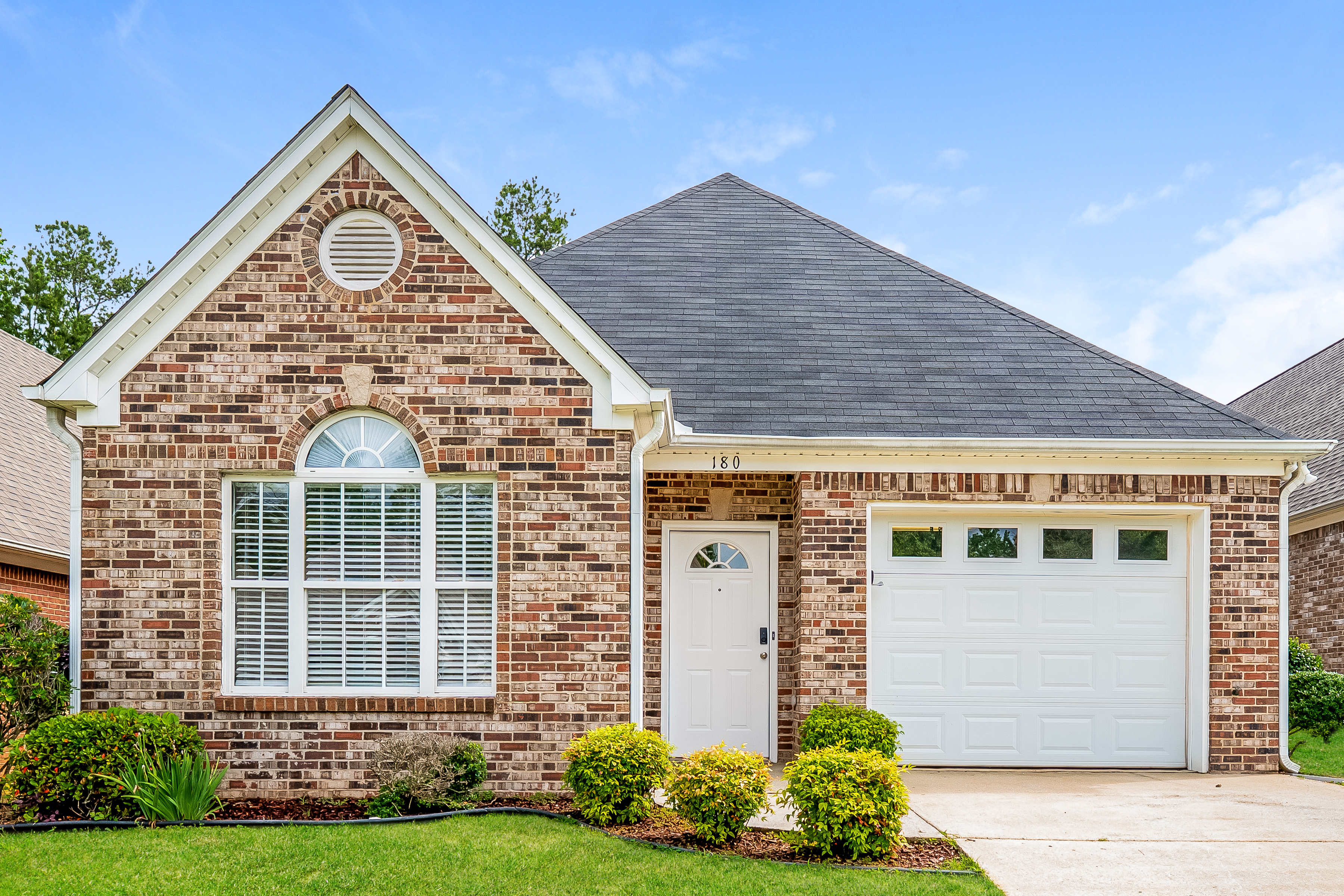 180 STEEPLECHASE COURT PELL CITY, AL 35128